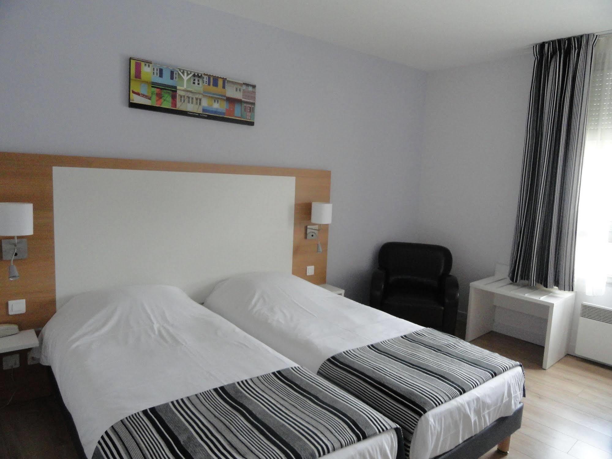 ดิ ออริจินัล ซิตี้ โฮเทล คอนติเนตัล ปัวติเยร์ Hotel ภายนอก รูปภาพ