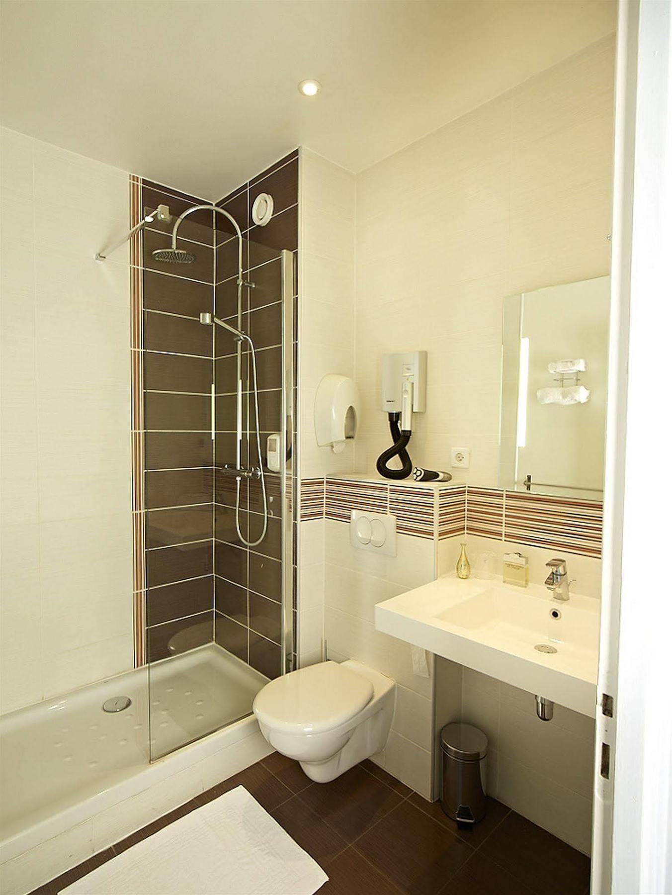 ดิ ออริจินัล ซิตี้ โฮเทล คอนติเนตัล ปัวติเยร์ Hotel ภายนอก รูปภาพ
